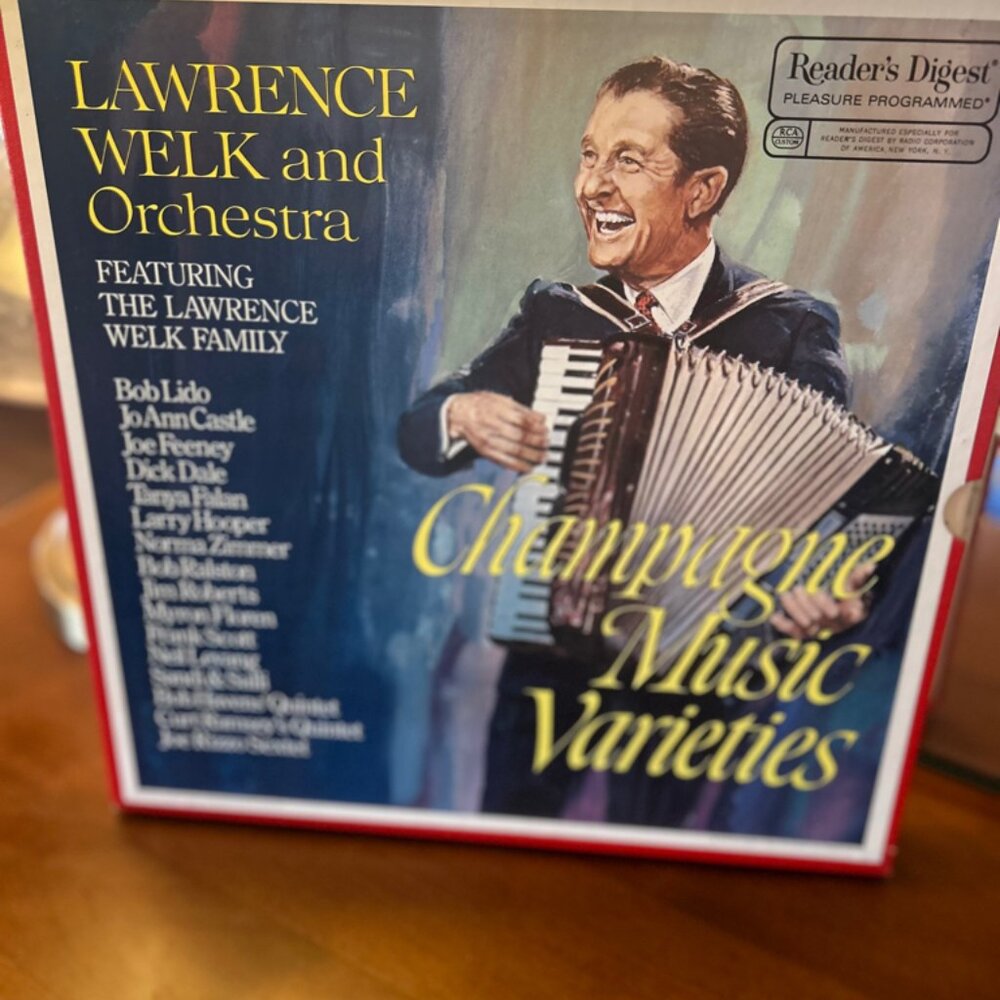 1970 Vintage Vinyl Box Set. Readers Digest “Champagne Music Varieties” set of 6